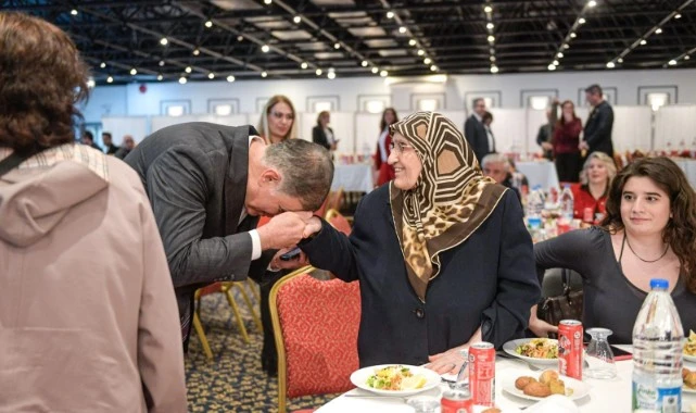Başkan Tugay şehit aileleri ve gazilerle Balçova’da iftarda buluştu
