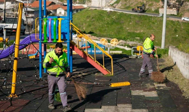 Narlıdere Belediyesi’nden kapsamlı bahar temizliği