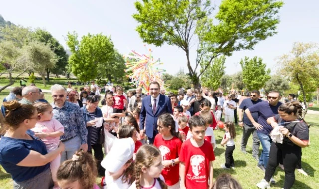 Balçova’da 23 Nisan Coşkusu: Bayram Sevinci Tüm İlçeyi Saracak