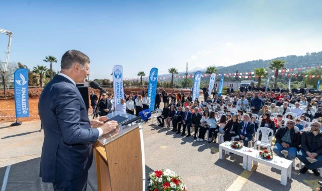 Başkan Tugay: Her zaman Güzelbahçe halkının yanında olacağım