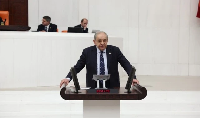 CHP’li Nalbantoğlu: Tutuklu kimlik kartı dayatması onur kırıcı bir uygulamadır