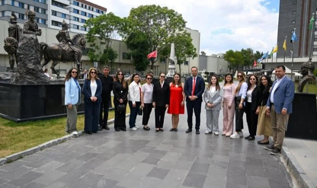 Başkan eşleri Bornova’da buluştu