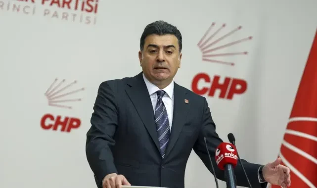 CHP MYK toplantısı sona erdi... CHP Sözcüsü Zeynel Emre açıkladı: Olağanüstü kurultay için düğmeye basılıyor!