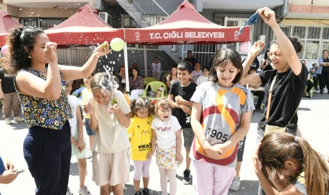 Çiğli Güzeltepe Kadın Dayanışma Merkezi’nde Yılsonu Şenliği