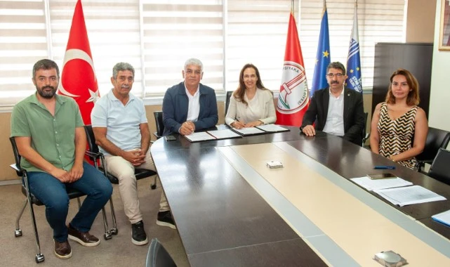 Karşıyaka’da Toplu İş Sözleşmesi’ne imzalar atıldı