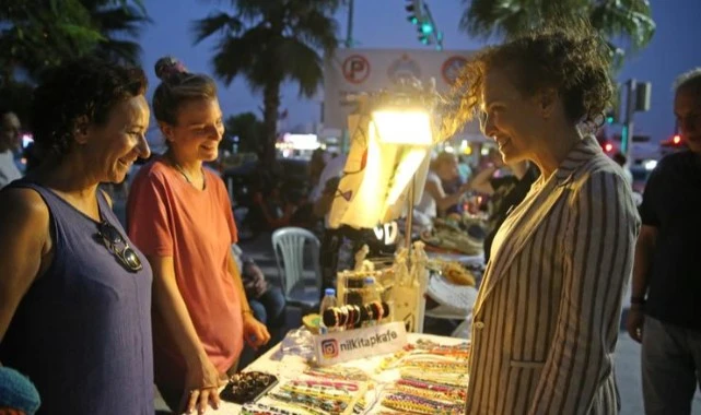 Karşıyaka Kadın Emeği Gece Pazarı başlıyor