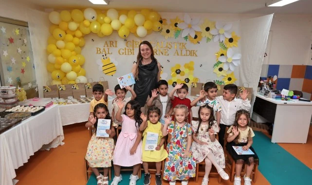 Mutlu Çocuklar’da karne heyecanı