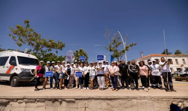 Plajdan 750 kilogram atık toplandı