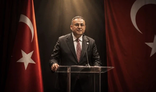 Başkan Serkan Kalmaz CHP'den istifa kararını açıkladı: Yeni Parti’de aynı değerlerle mücadele edeceğim