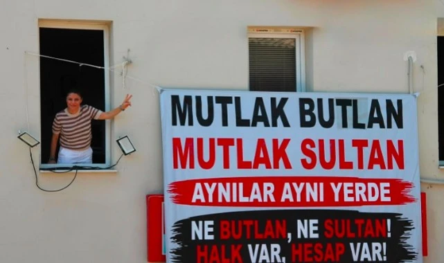 CHP Efes Selçuk’ta “Butlan”a Pankartlı Veda: Atanmış Yönetime İronik Karşılama