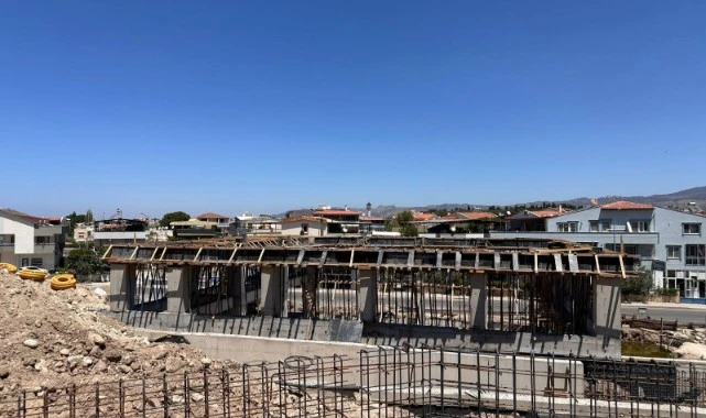 Dikili’de yeni itfaiye hizmet binası yükseliyor
