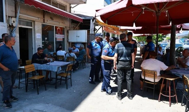 Efes Selçuk Belediyesi’nden Kaldırım İşgaline Yönelik Denetim