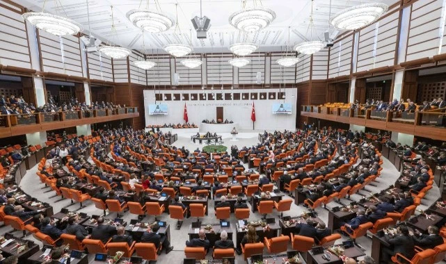 İzmir'de CHP'den 9 vekil istifa etti! Yeni Parti'ye katılacaklar