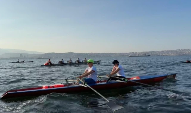 İzmir Marina’da su sporları heyecanı başladı