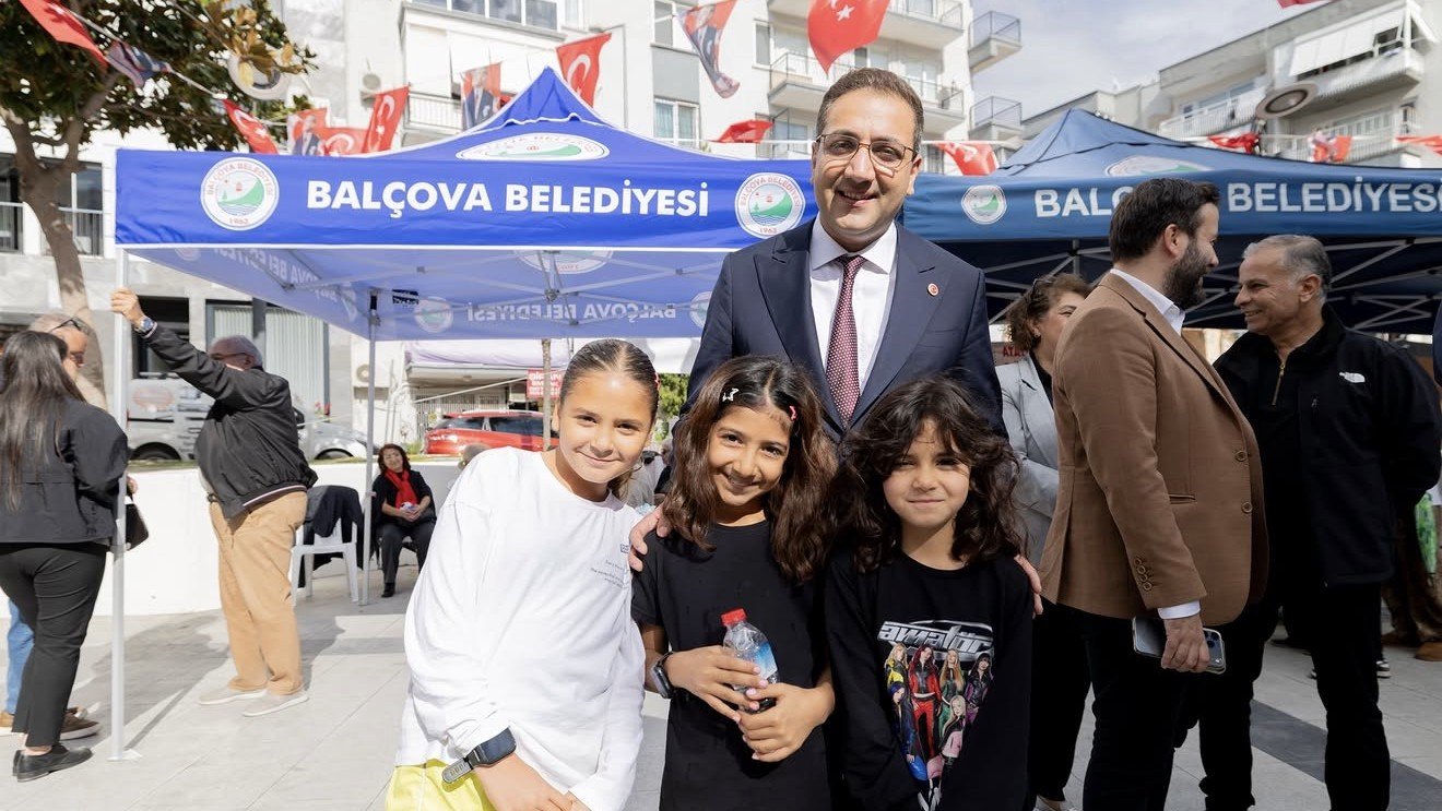 Balçova’da Cumhuriyet Coşkusu Yüksek Sadakat Konseriyle Zirveye Ulaştı