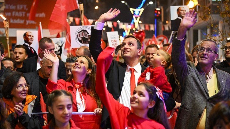 Bornova’da tarihi gece