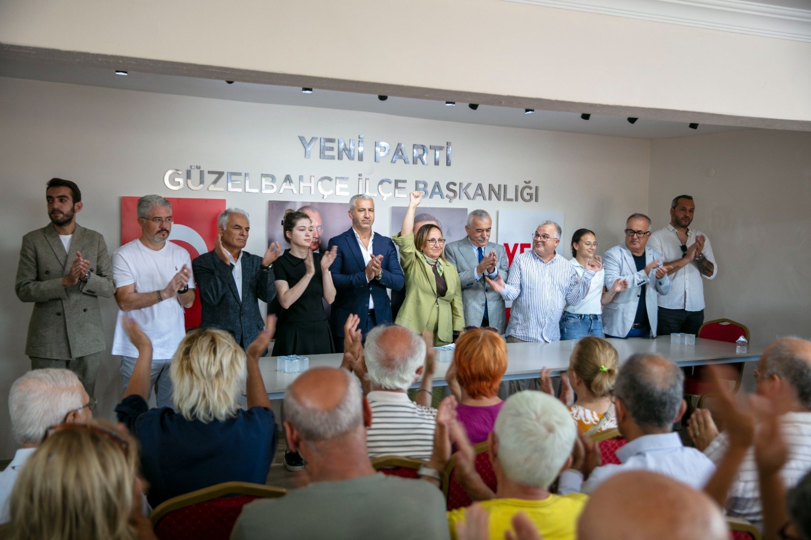 Güzelbahçe Yeni Parti’ye Toplu Katılım