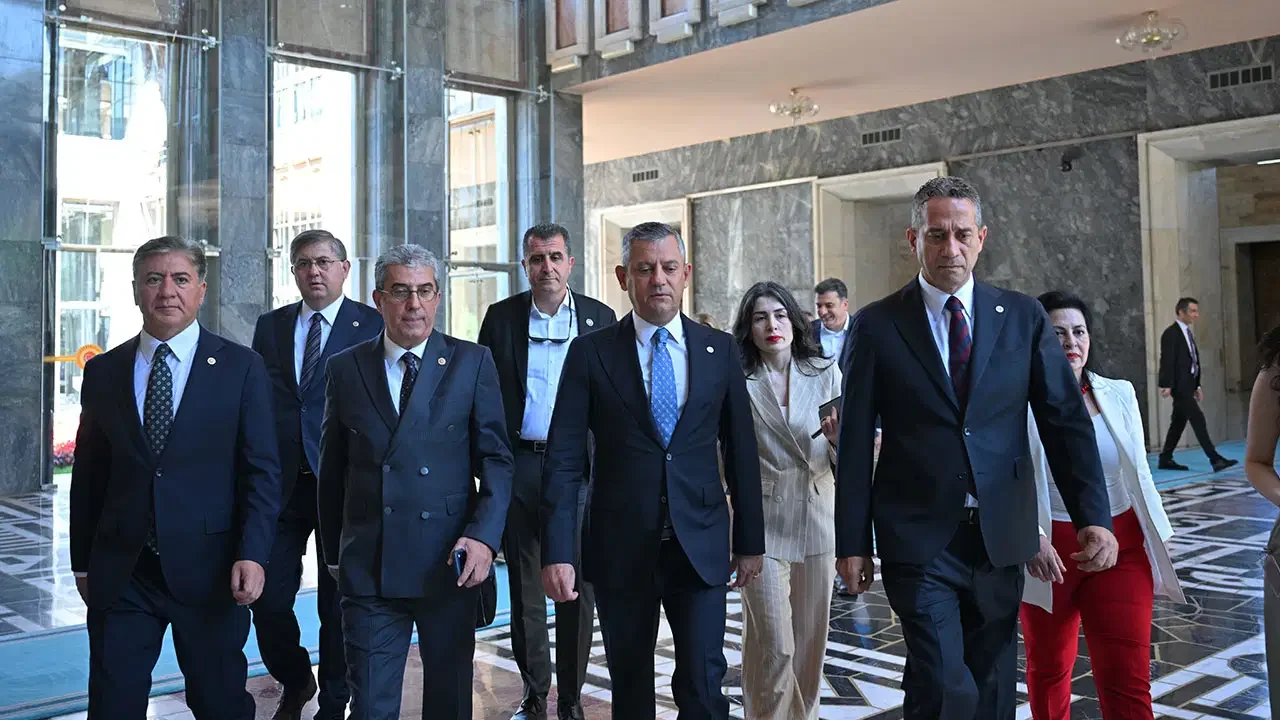 CHP'den Meclis hamlesi: YENİ Parti'nin kullandığı oda ve koridorları istediler