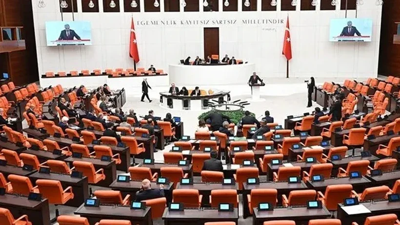 'Çerçeve Yasa' AK Parti Grubunda İmzaya Açıldı: AK Parti'den Siyasi Partilere 'Terörsüz Türkiye' Ziyareti