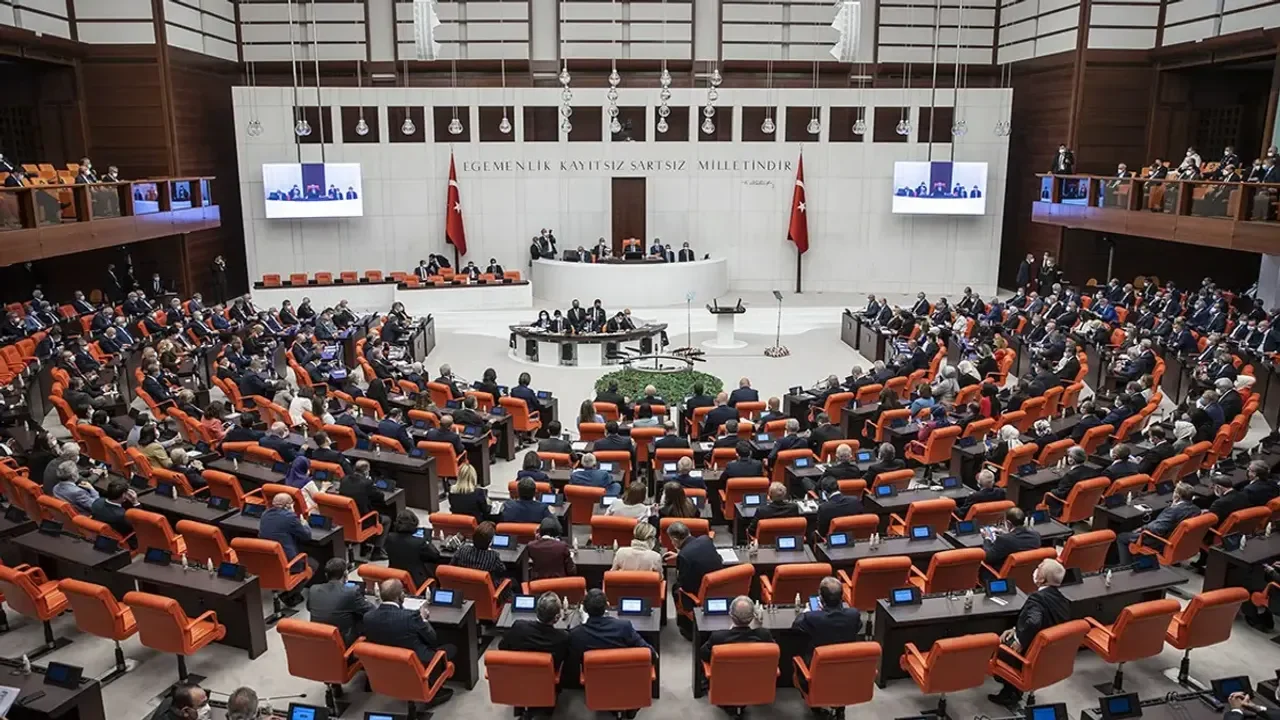 Çerçeve yasa, TBMM’de kabul edildi! İzmir milletvekillerinden kim evet kim hayır dedi?