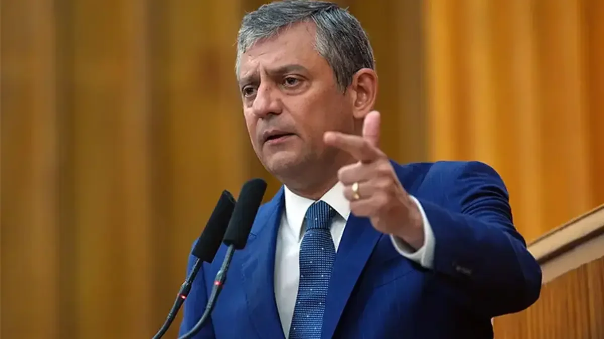 Özel'den İzmir'de cezaevi ziyareti