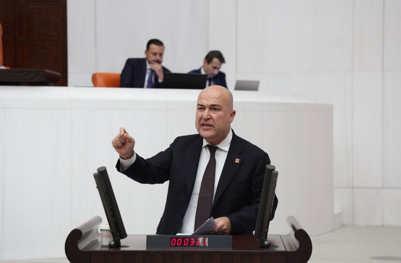 YENİ Partili Bakan’dan İçişleri Bakanı’na “Polis intiharları” soruları: “Hangi ülkede bir günde dört polis yaşamına son veriyor?”