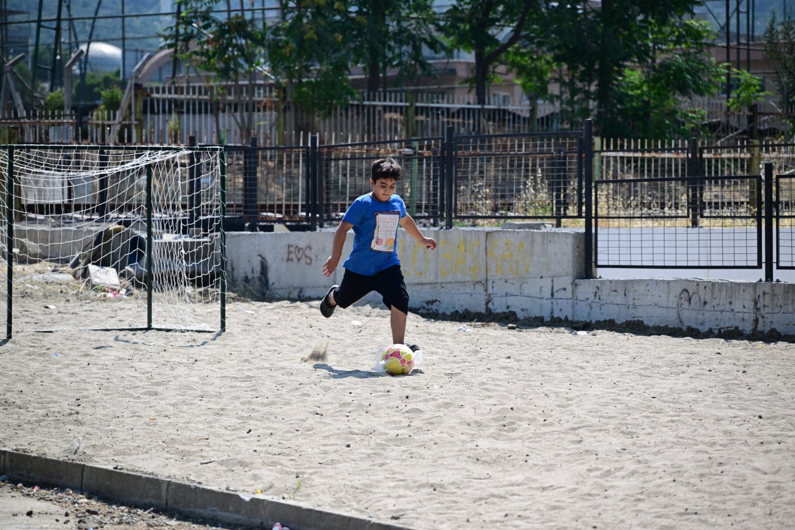 Büyükşehir Mahalle Mahalle Dinliyor, Sorunları Hızlı Çözüyor