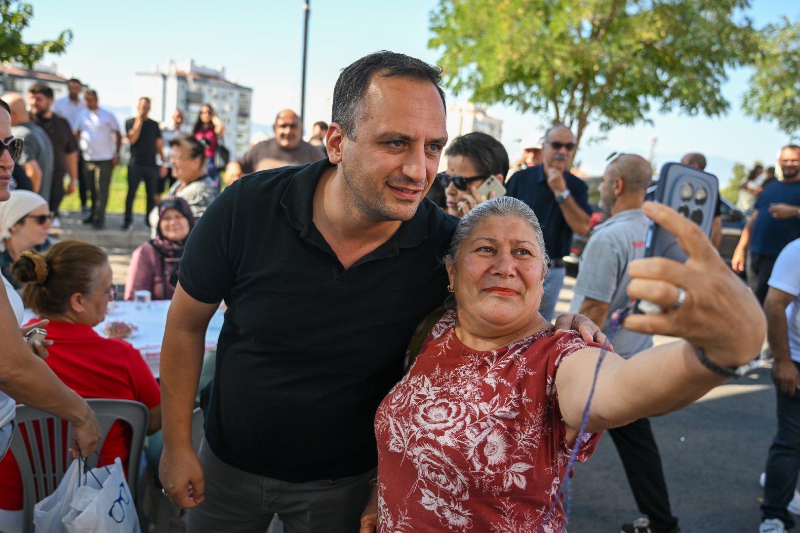 Başkan Eşki Kent Bostanı’nda üretici kadınlarla buluştu