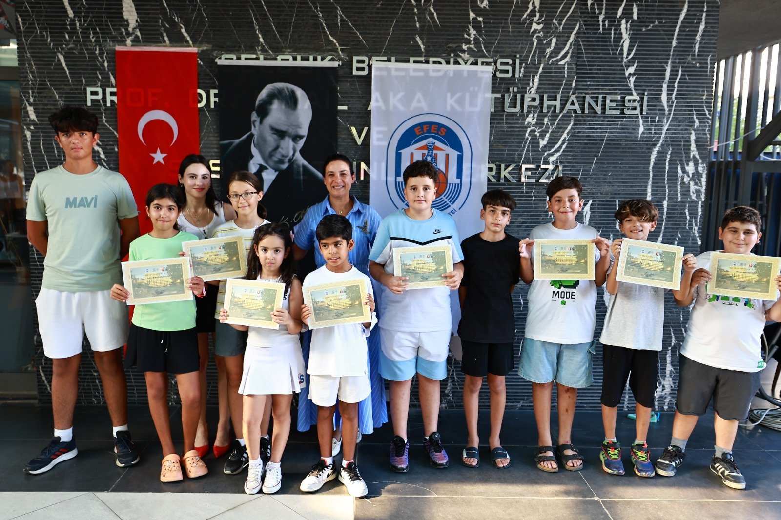 Efes Selçuklu Çocuklar Yaz Okulunda Teknolojinin Dilini Öğrendi