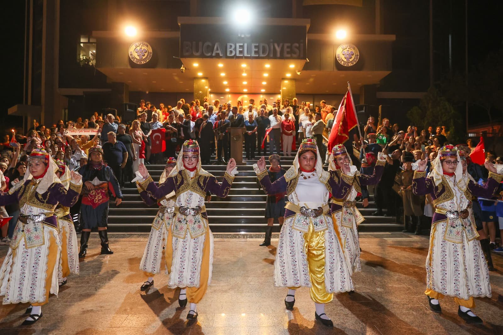 Buca’da 30 Ağustos coşkusu doruğa çıktı