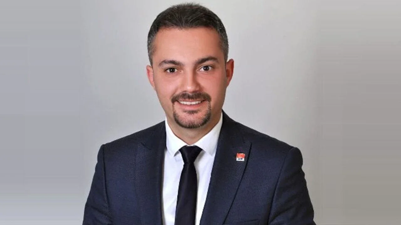 Hüseyin Duyan Yeni Parti Buca için adaylığını açıkladı