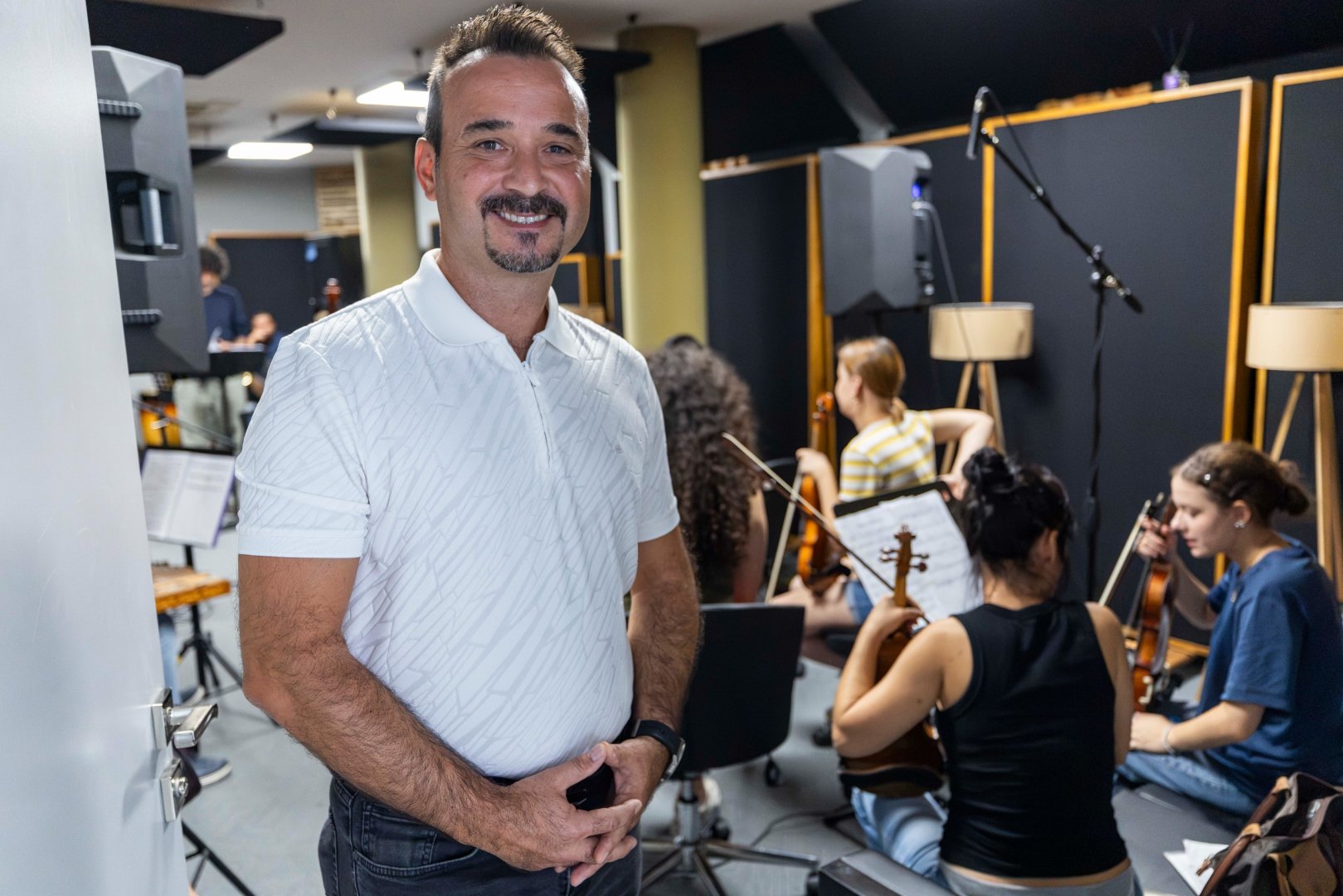 İzmir’in müzik hayatına yeni soluk