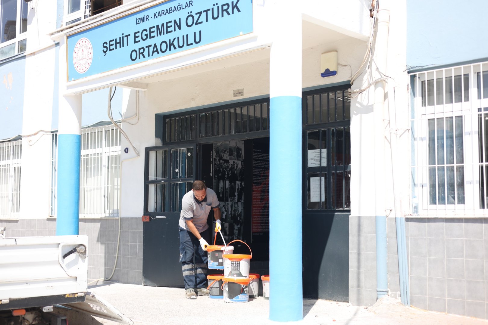 Karabağlar Belediyesi’nden okullara yeni dönem desteği