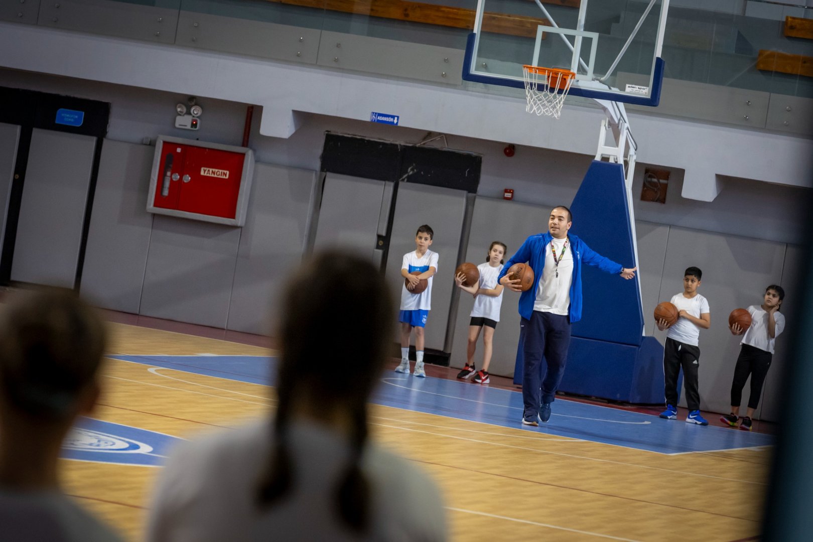 Konak Belediyesi’nin Kış Spor Okullarında kayıt heyecanı devam ediyor