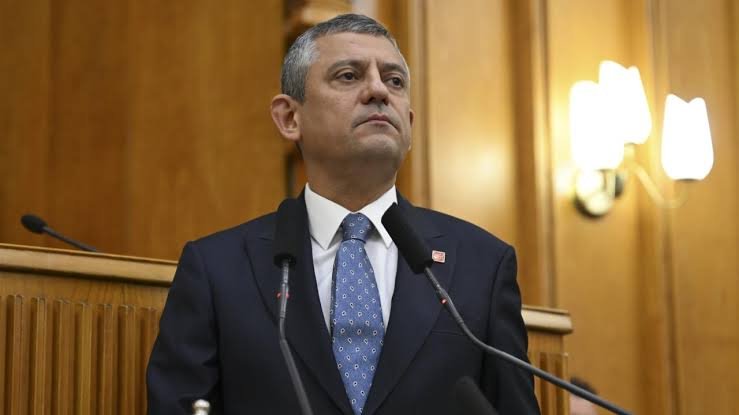 Özgür Özel'den 'Mansur Yavaş' açıklaması: 'Alacağı kararlara saygılıyız'