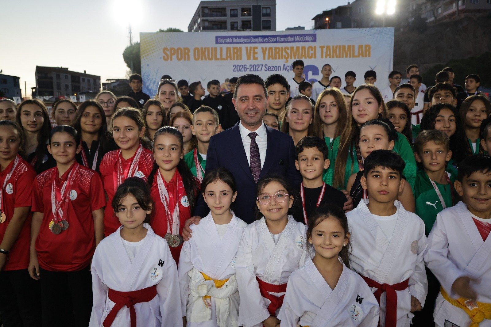 Bayraklı’da Spor Sezonu Coşkuyla Başladı