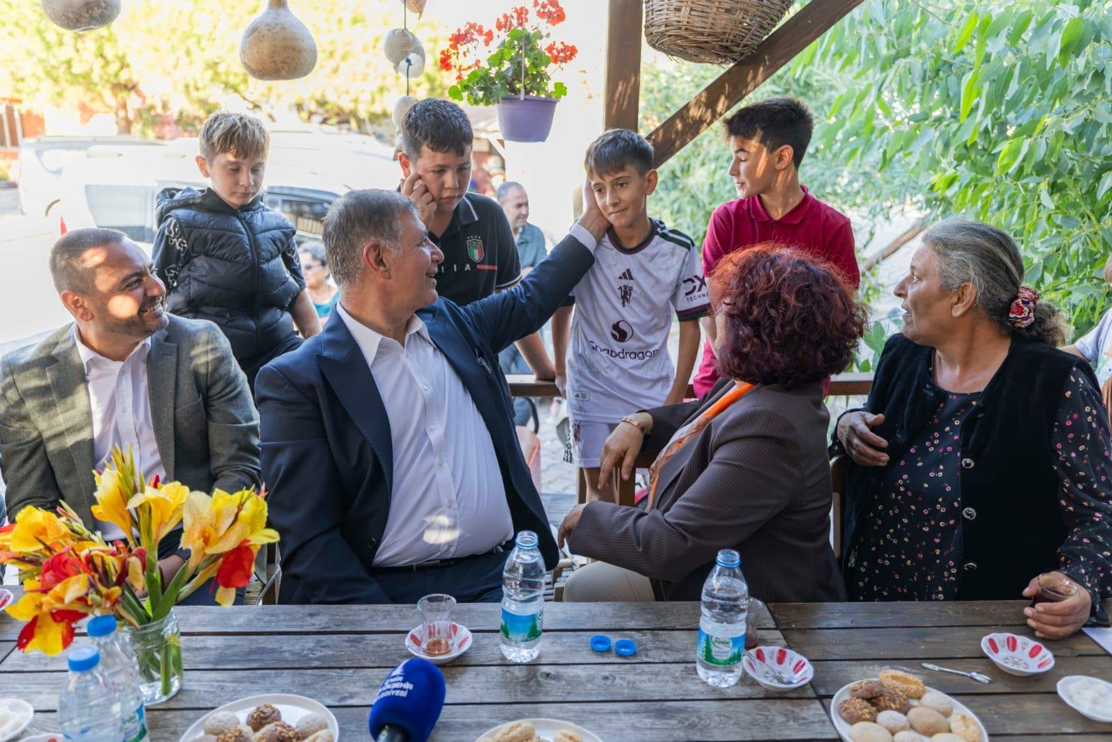 Tepeboz’da balıkçıya destek, çocuklara saha sözü