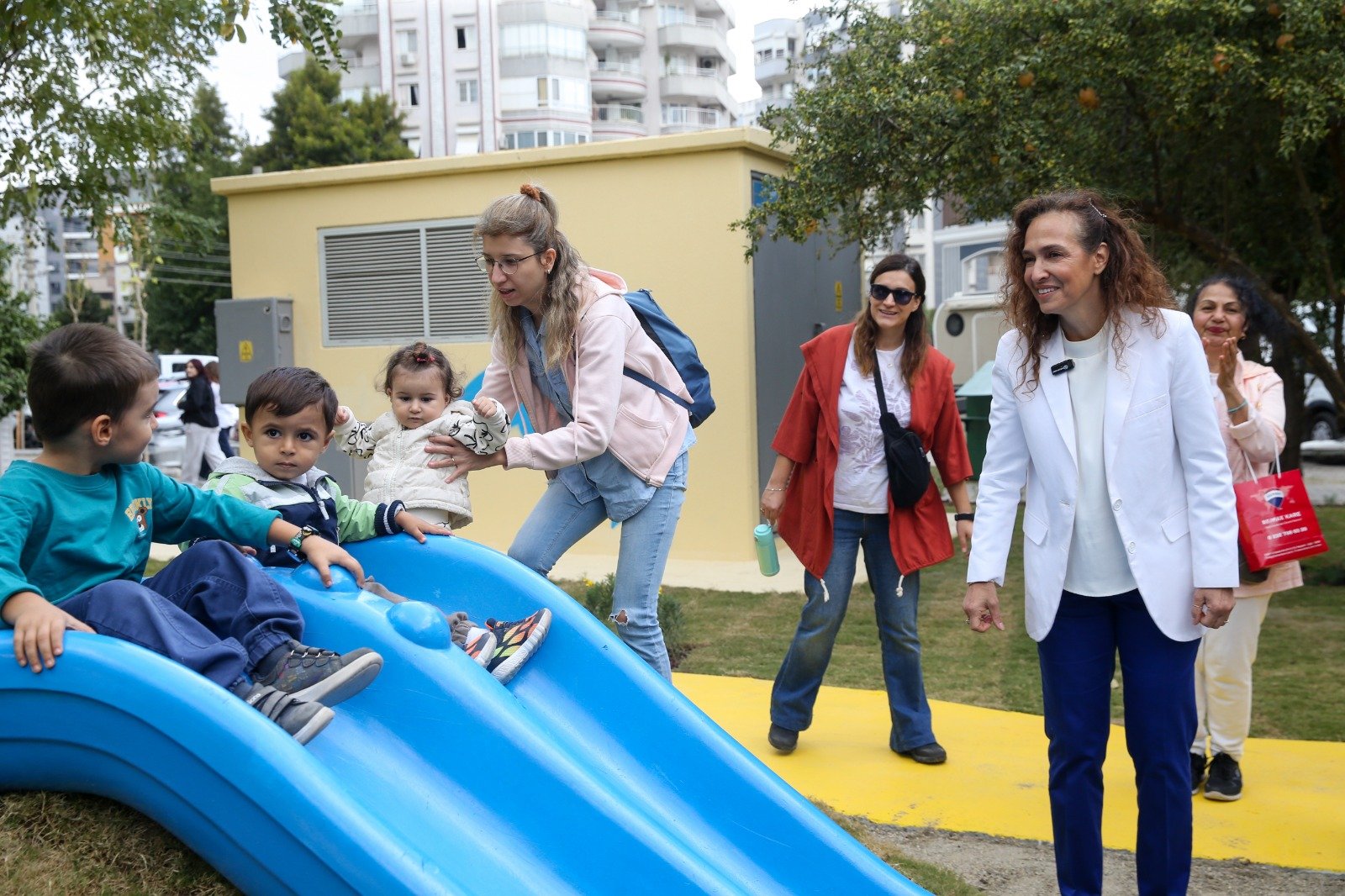 Karşıyaka’nın çocuklarına müjde: “Kent 95 Parkı” hizmete açıldı!