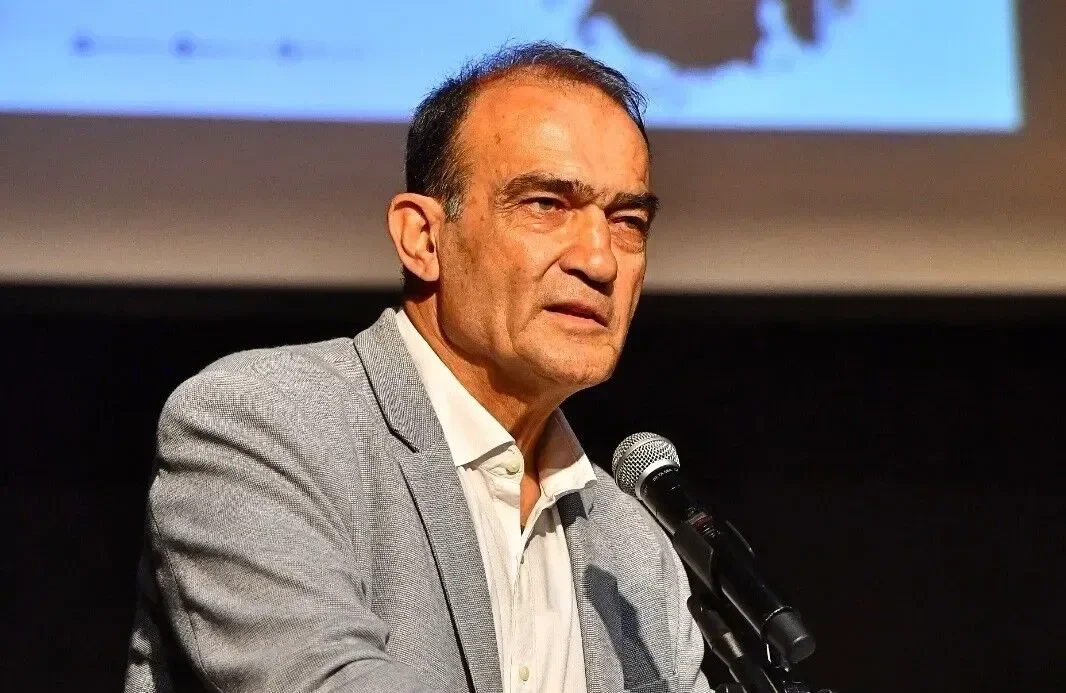 İzmir Büyükşehir'de istifa kararları