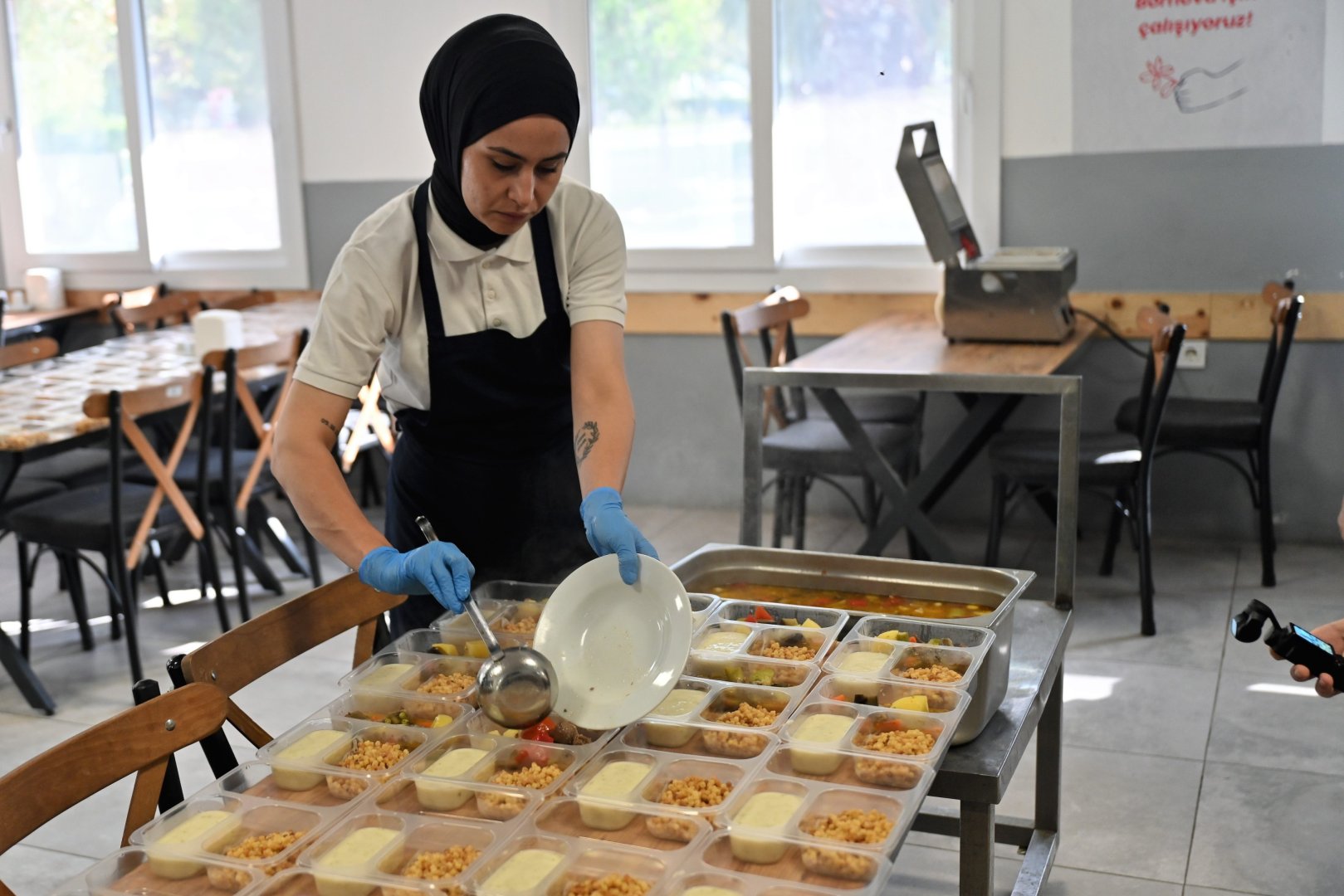 Bornova’da tencereler sevgiyle kaynıyor