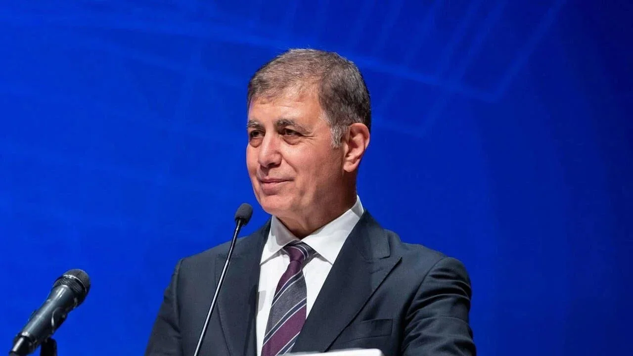 Başkan Tugay'dan 'Kordon'daki eğlence mekanları kapatılacak mı?' sorusuna yanıt