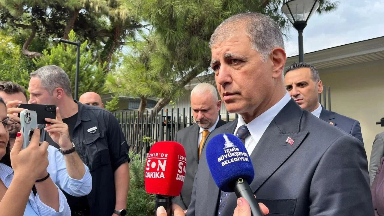 Başkan Tugay'dan Özgür Özel'e yanıt:  Kötü söz sahibine aittir