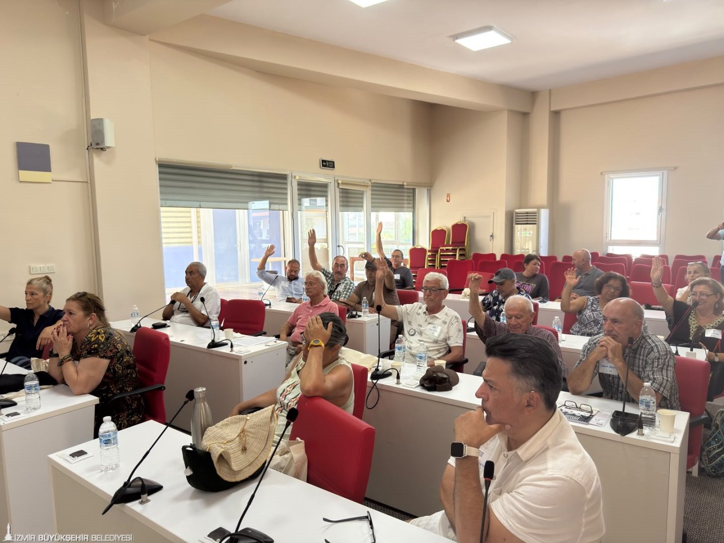 İzmir’de 30 ilçenin sesi Yurttaş Meclisi’ne taşınacak