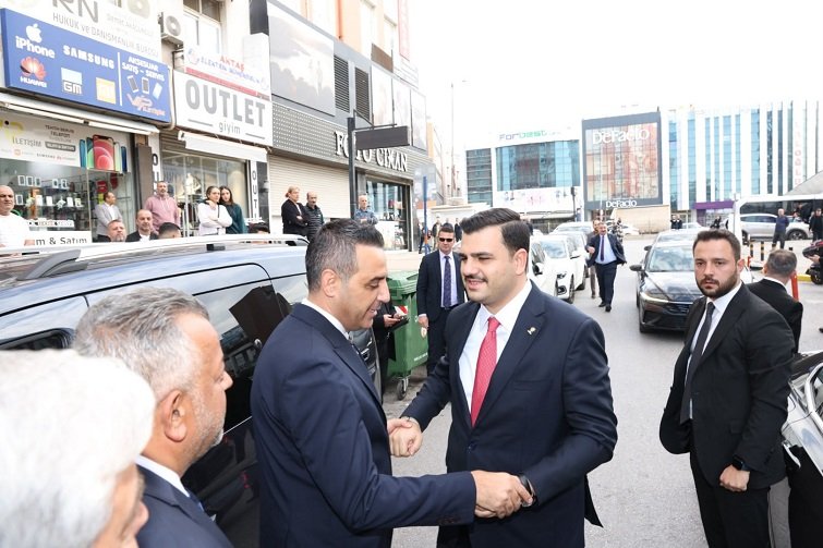 Vekil İnan’dan Çiğli’ye Müjdeler: İlçeye Yeni Yatırımlar Ve Projeler Geliyor