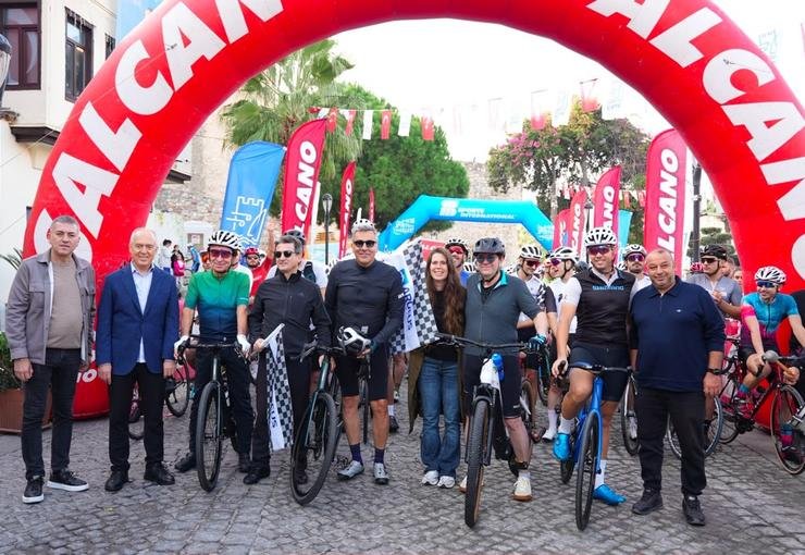 Veloturk Gran Fondo Çeşme by Salcano’nun 10’uncu yılında 809 sporcu pedal çevirdi